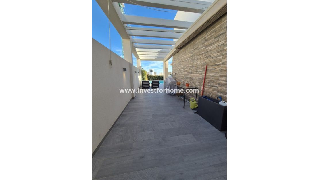 Verkoop - Villa - La Finca Golf Resort - Inland