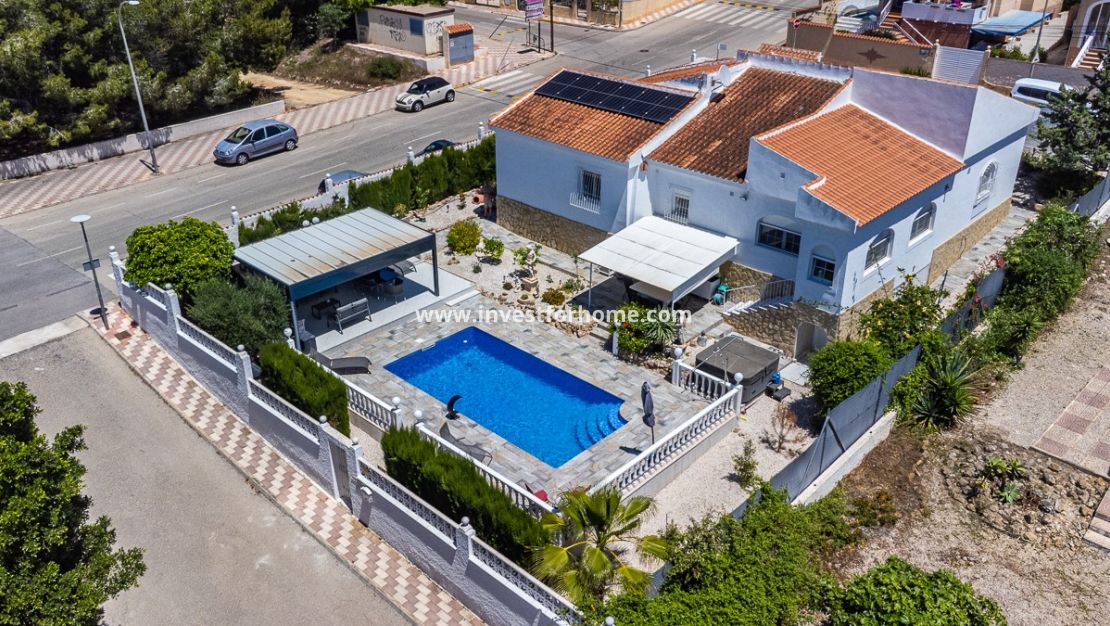 Verkoop - Villa - La Marina - Costa Blanca