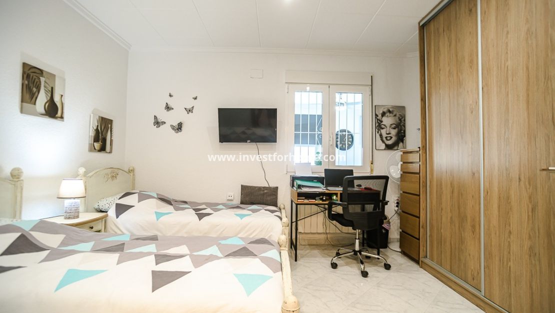 Verkoop - Villa - La Marina - Costa Blanca