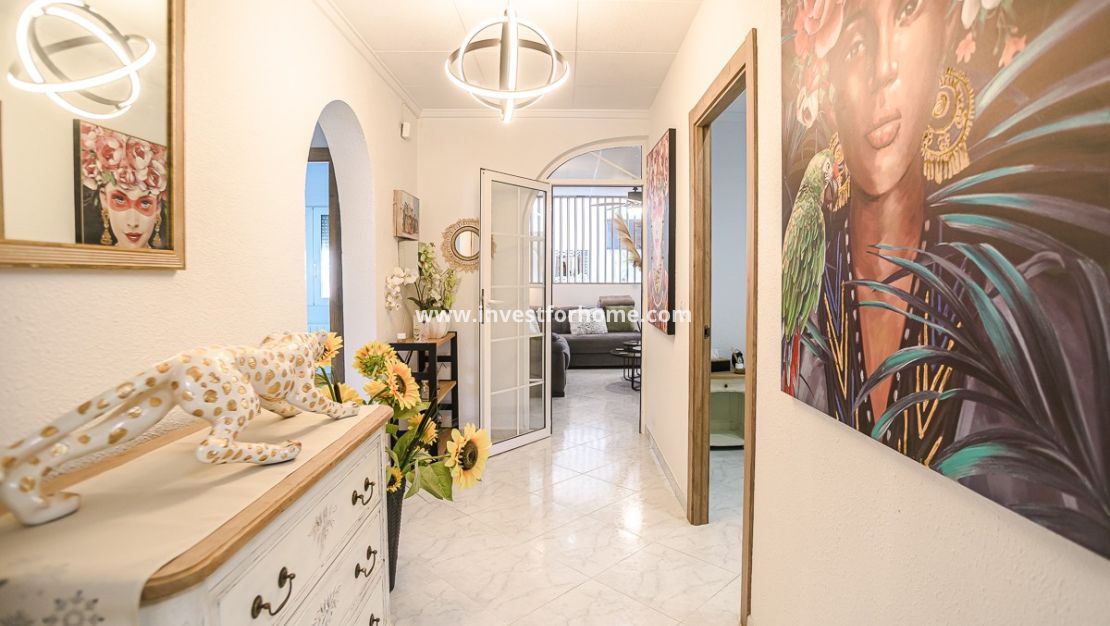 Verkoop - Villa - La Marina - Costa Blanca