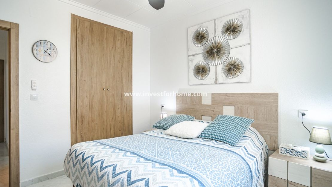 Verkoop - Villa - La Marina - Costa Blanca