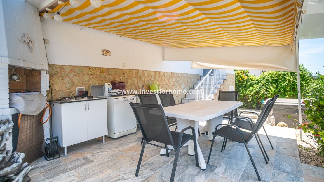Verkoop - Villa - La Marina - Costa Blanca