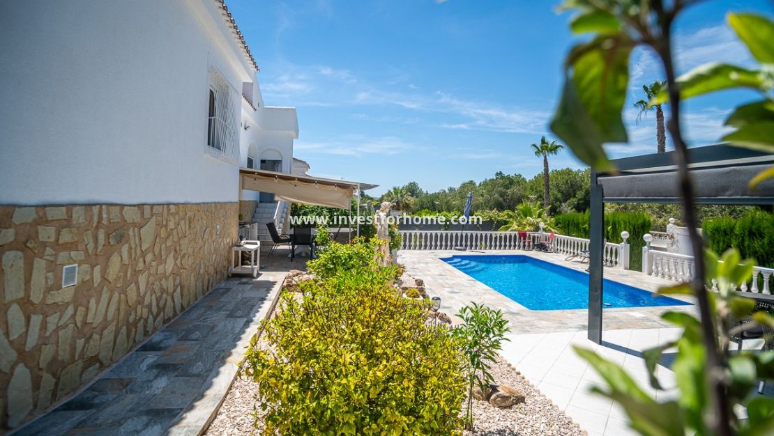 Verkoop - Villa - La Marina - Costa Blanca