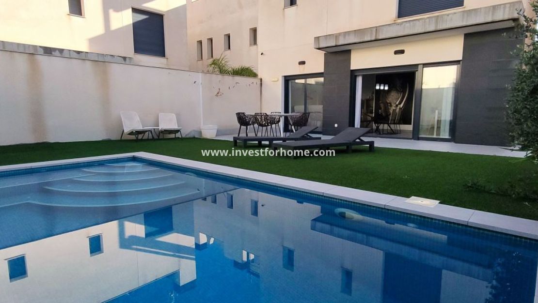 Verkoop - Villa - Los Alcázares - Serena Golf