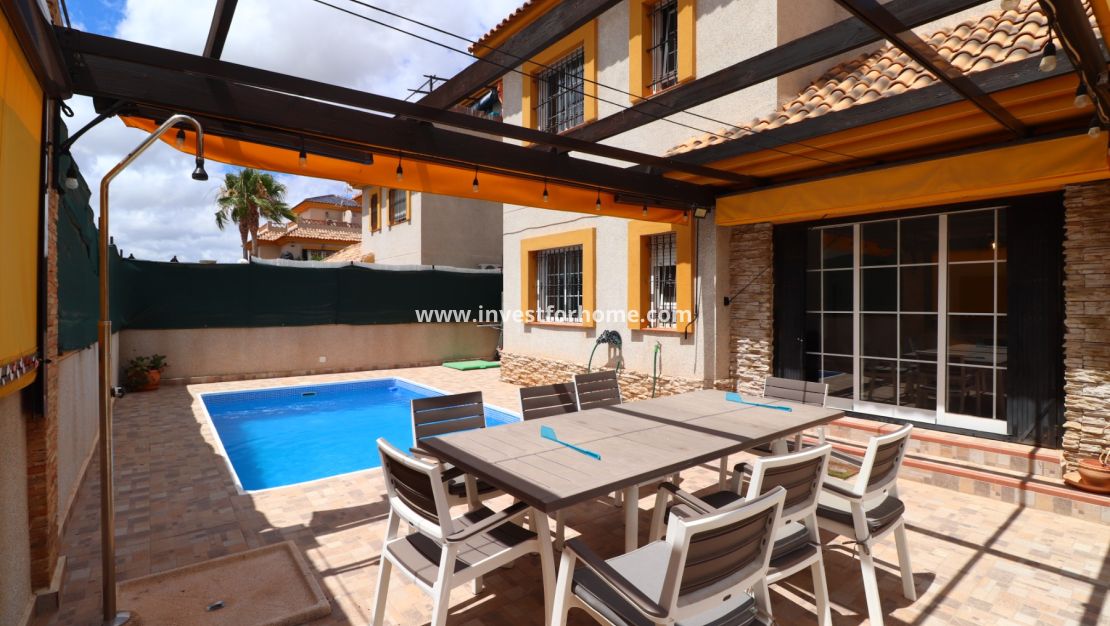 Verkoop - Villa - Los Montesinos - La Herrada