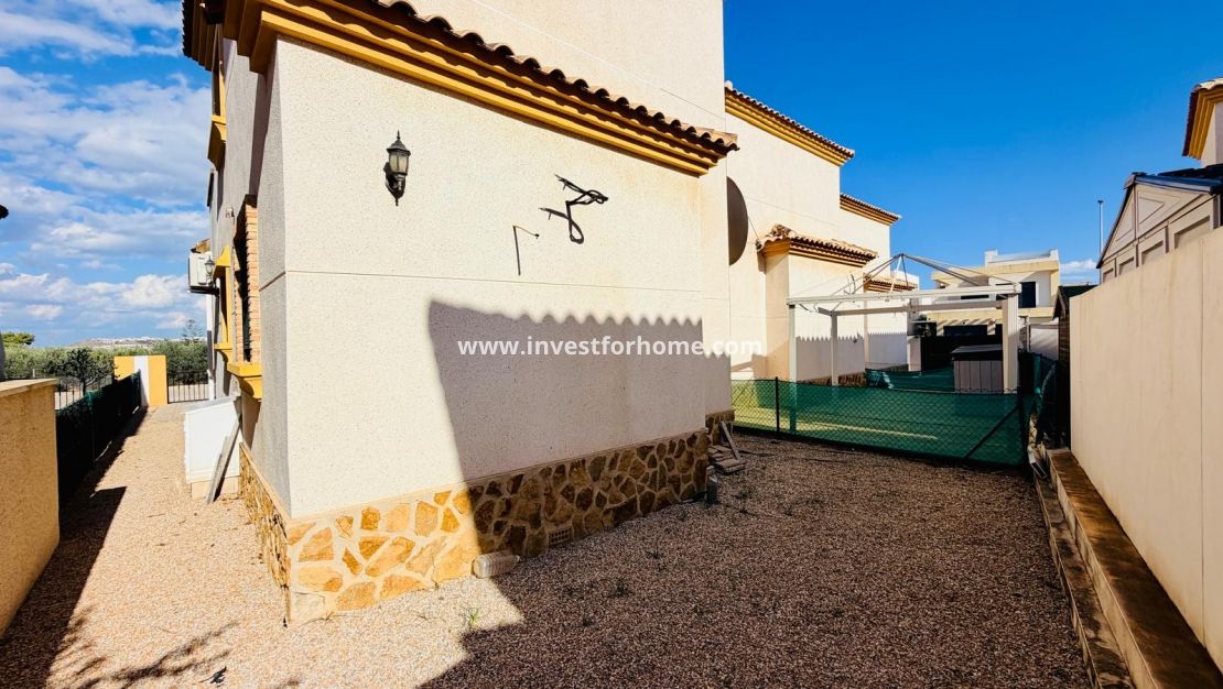 Verkoop - Villa - Los Montesinos - La Herrada