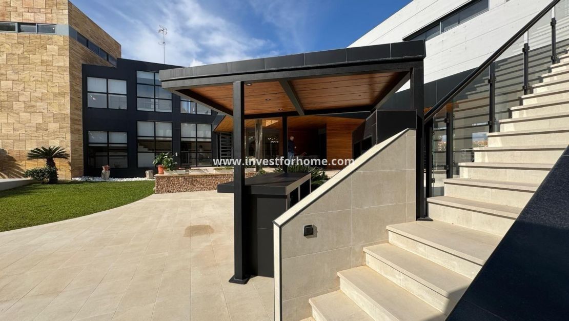 Verkoop - Villa - Orihuela Costa - Altos De Campoamor