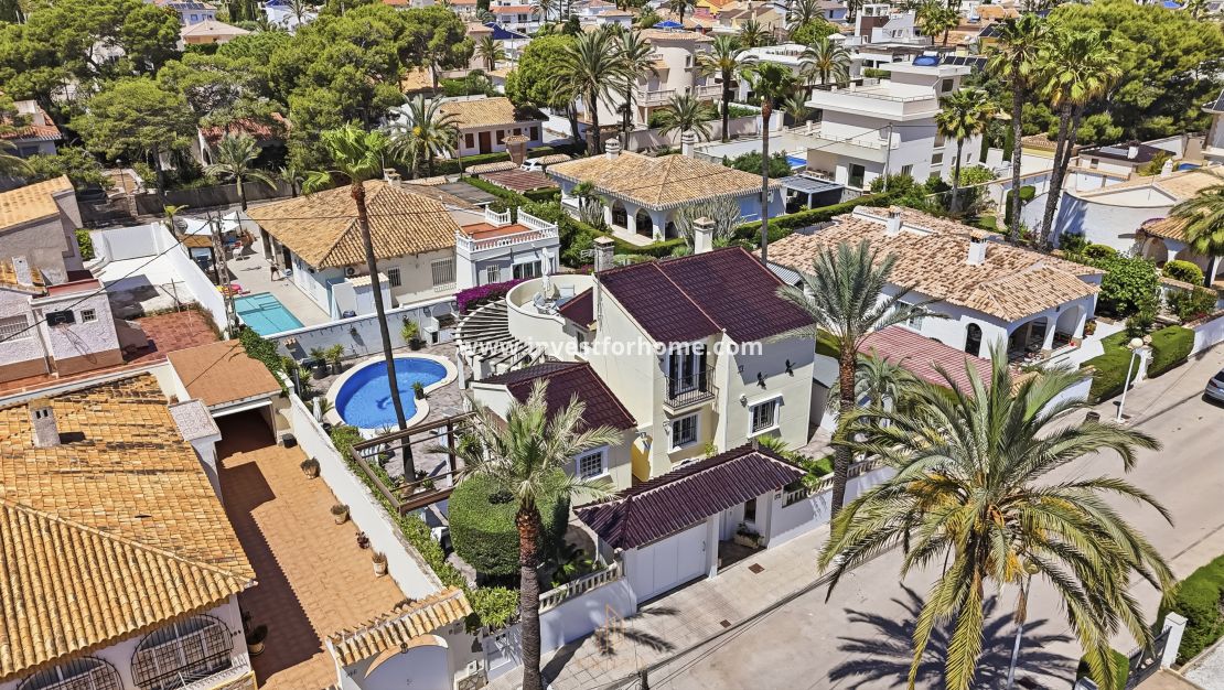 Verkoop - Villa - Orihuela Costa - Cabo Roig