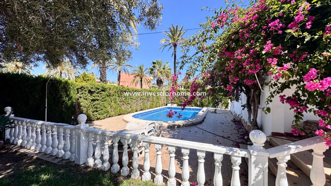 Verkoop - Villa - Orihuela Costa - Cabo Roig