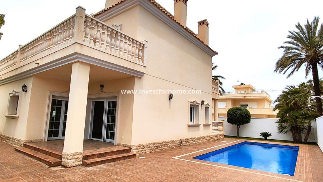 Verkoop - Villa - Orihuela Costa - Cabo Roig