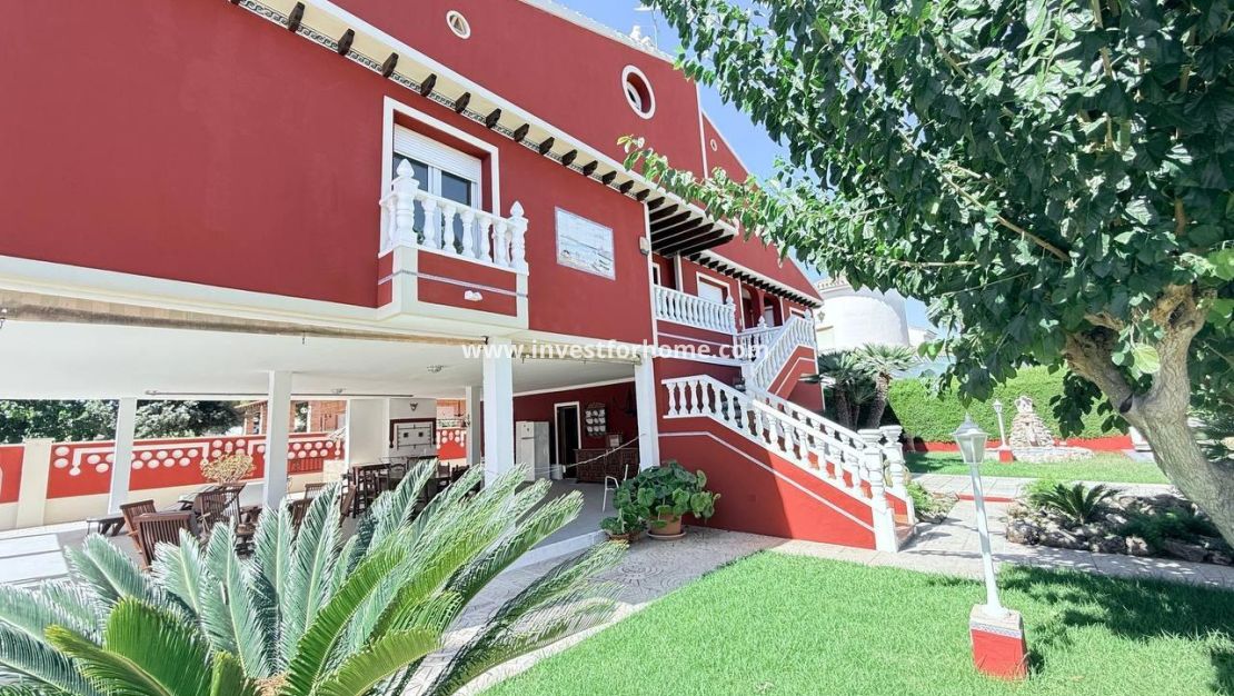 Verkoop - Villa - Orihuela Costa - Campoamor