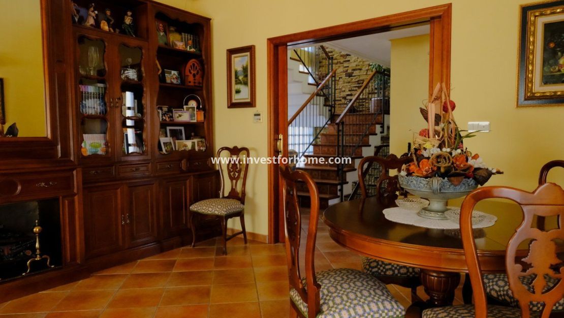 Verkoop - Villa - Orihuela Costa - Correntías Medias