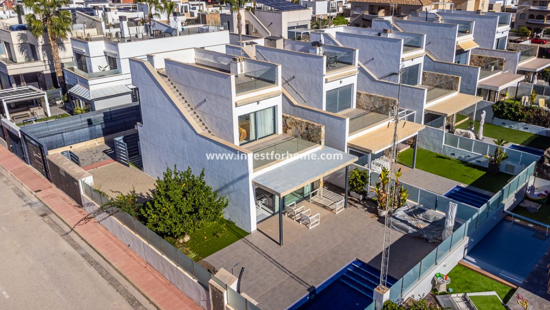 Verkoop - Villa - Orihuela Costa - Costa Blanca