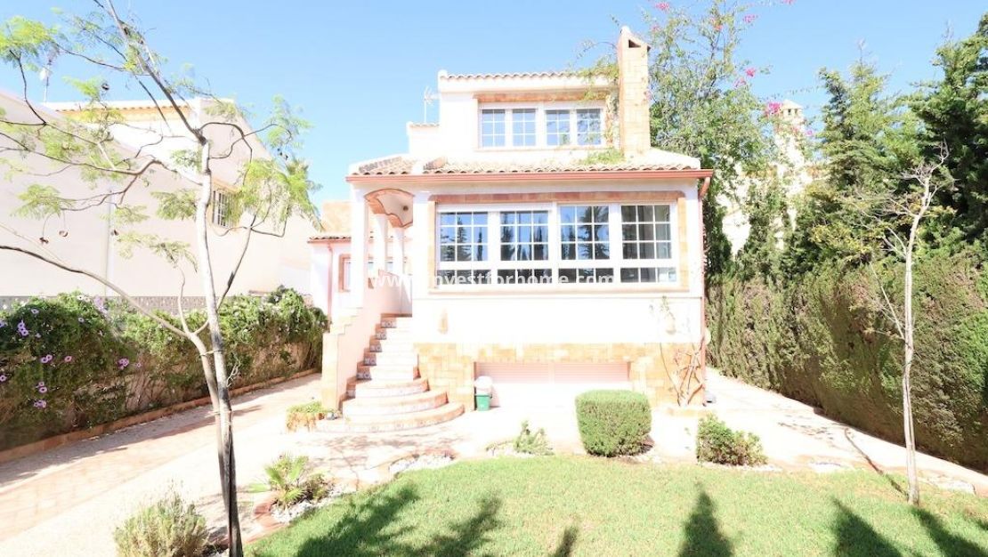 Verkoop - Villa - Orihuela Costa - Costa Blanca