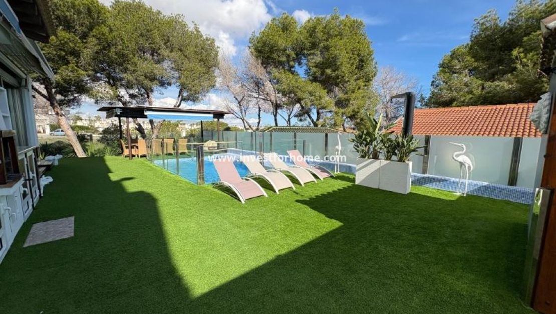 Verkoop - Villa - Orihuela Costa - Costa Blanca