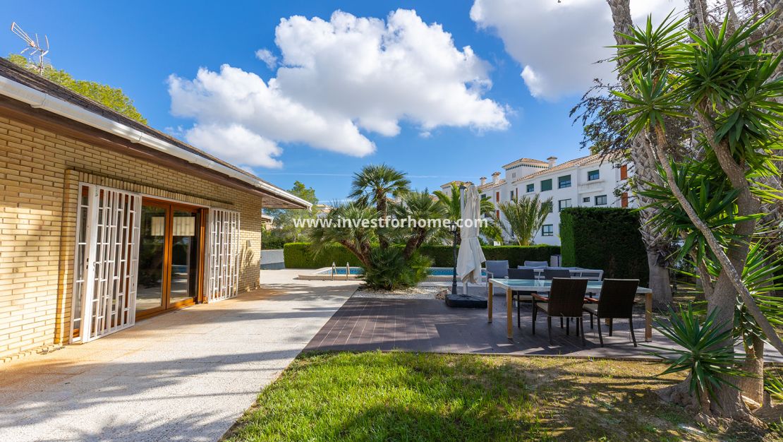 Verkoop - Villa - Orihuela Costa - Costa Blanca