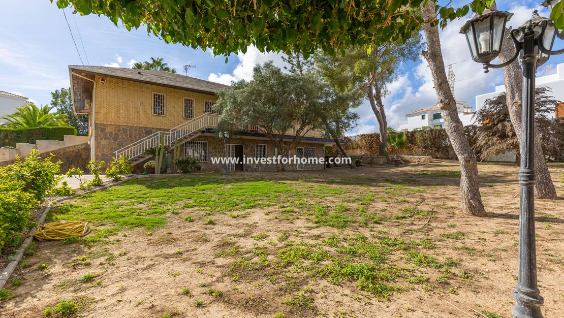 Verkoop - Villa - Orihuela Costa - Costa Blanca