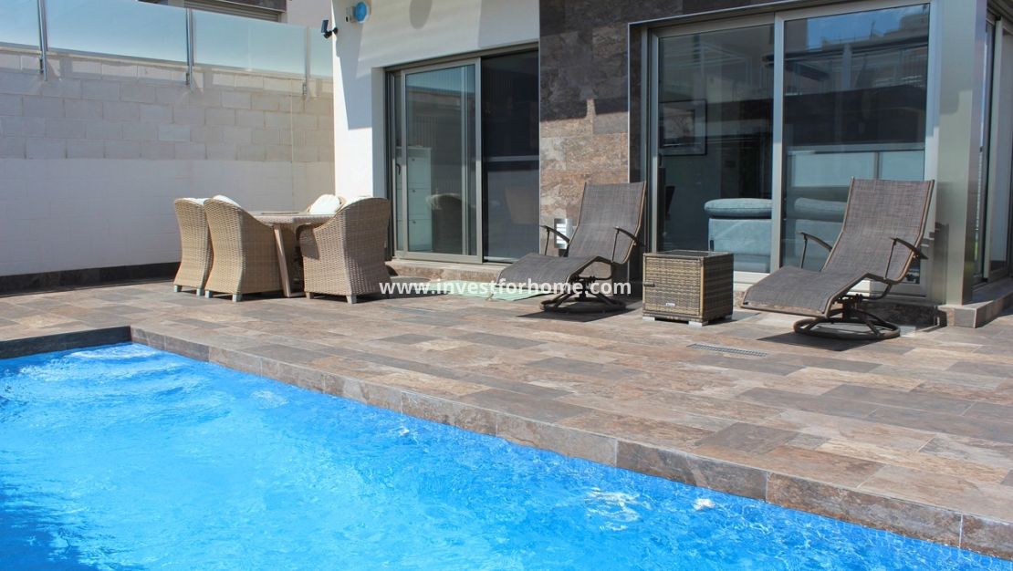 Verkoop - Villa - Orihuela Costa - Costa Blanca