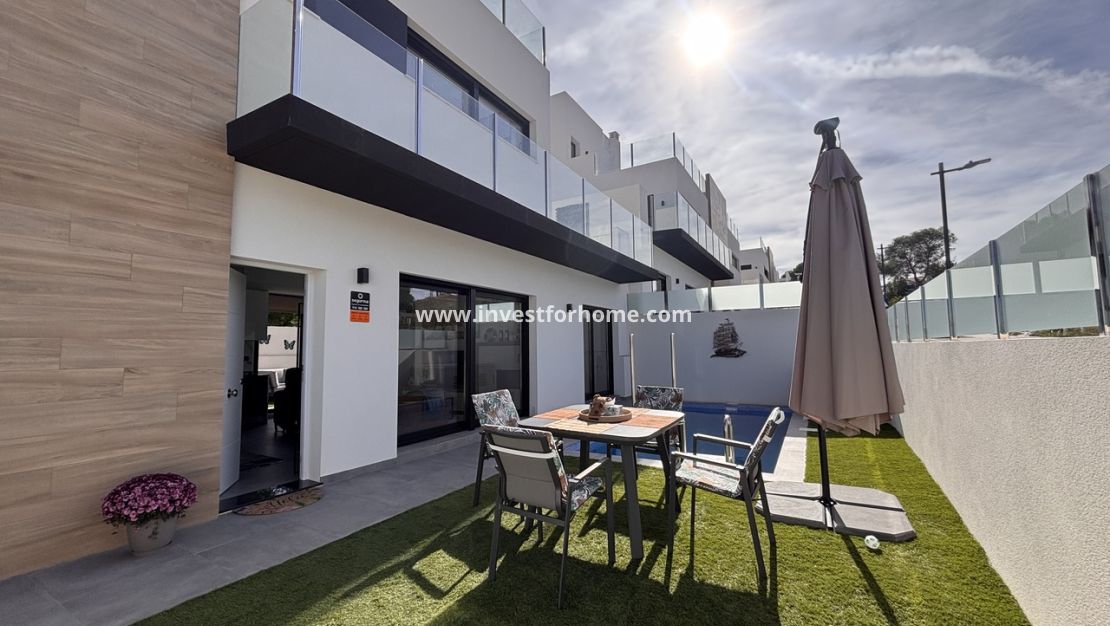 Verkoop - Villa - Orihuela Costa - Costa Blanca