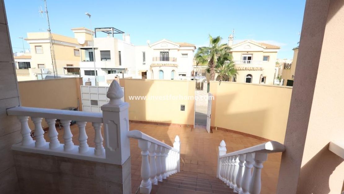 Verkoop - Villa - Orihuela Costa - Costa Blanca