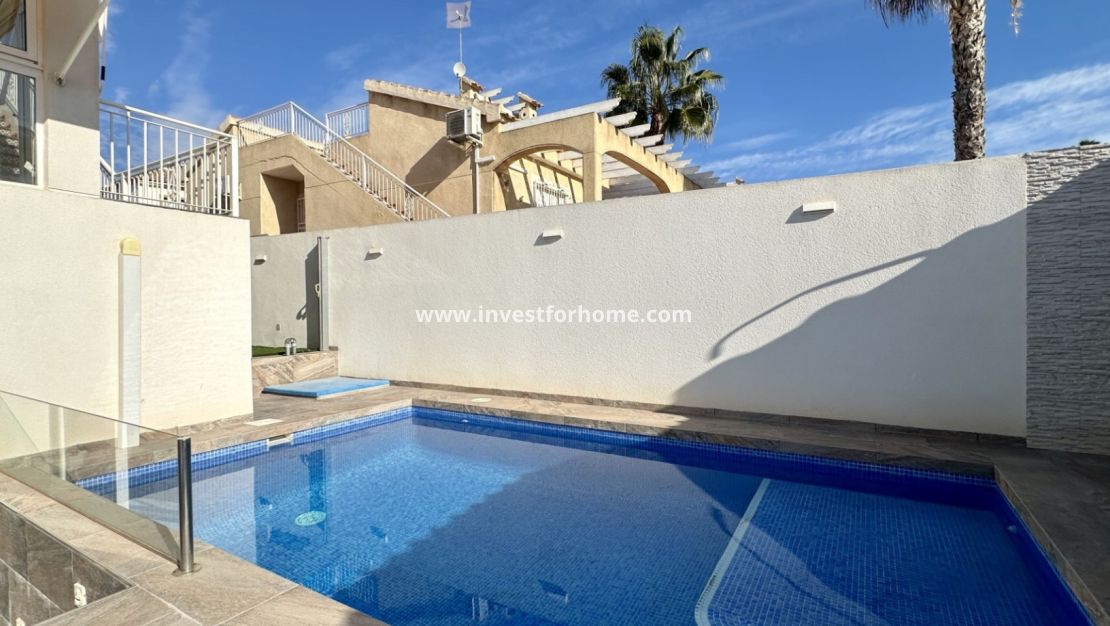 Verkoop - Villa - Orihuela Costa - Costa Blanca