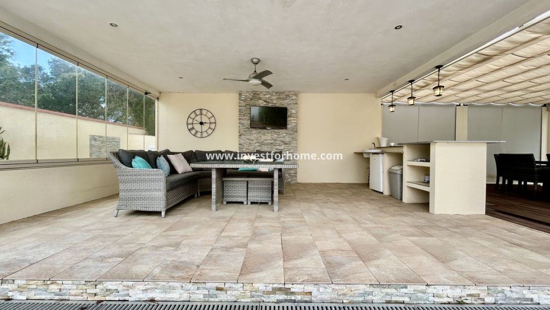 Verkoop - Villa - Orihuela Costa - Costa Blanca