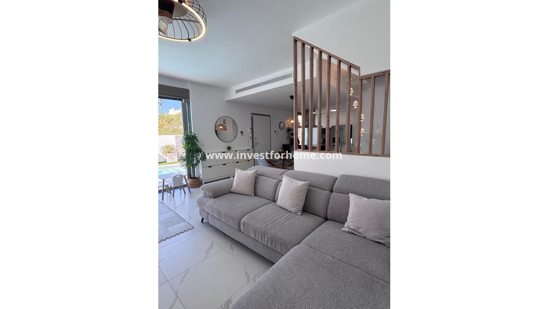 Verkoop - Villa - Orihuela Costa - Costa Blanca