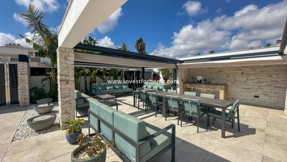 Verkoop - Villa - Orihuela Costa - Costa Blanca