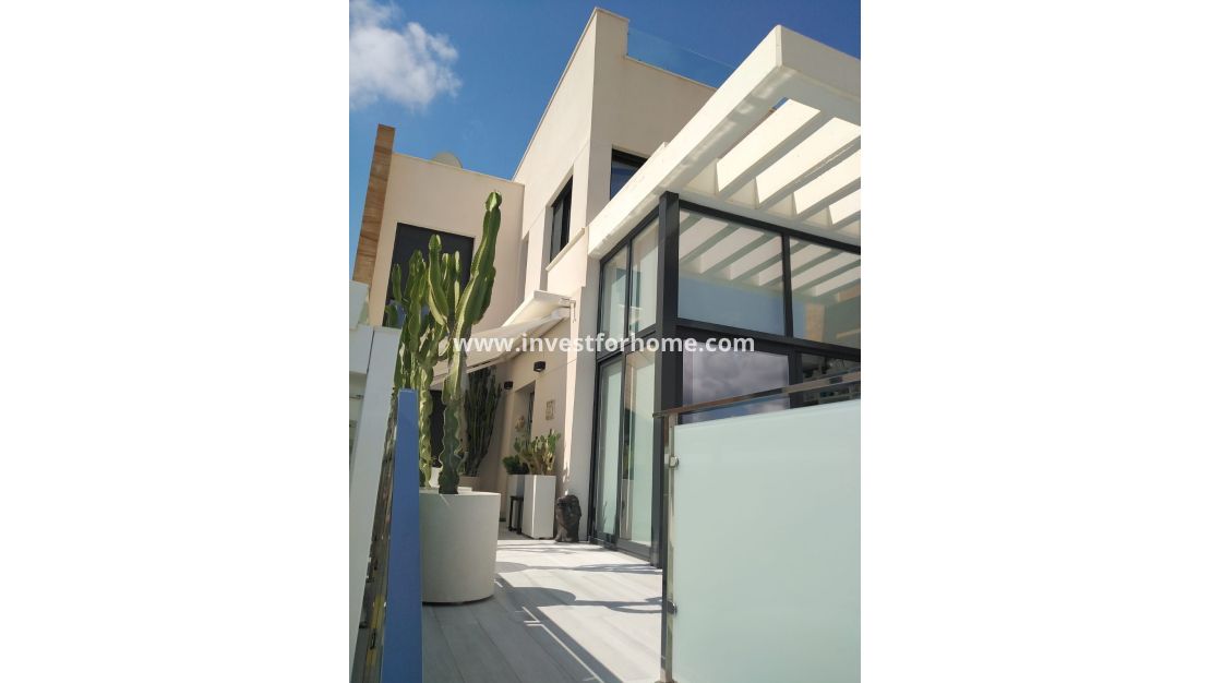Verkoop - Villa - Orihuela Costa - Costa Blanca