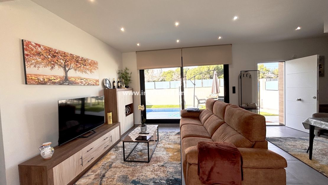 Verkoop - Villa - Orihuela Costa - Costa Blanca