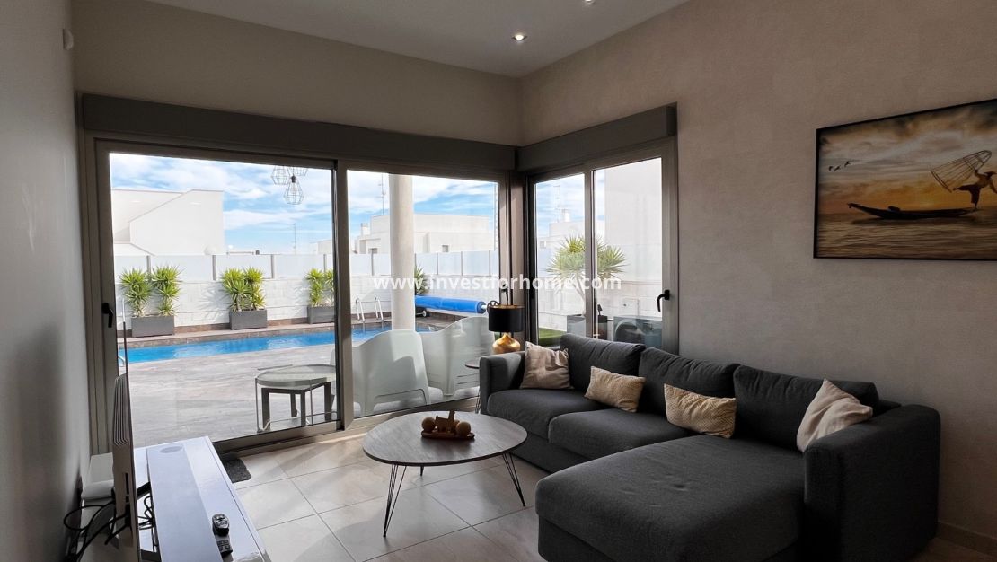 Verkoop - Villa - Orihuela Costa - Costa Blanca