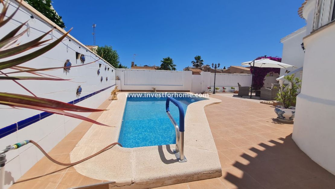 Verkoop - Villa - Orihuela Costa - Costa Blanca