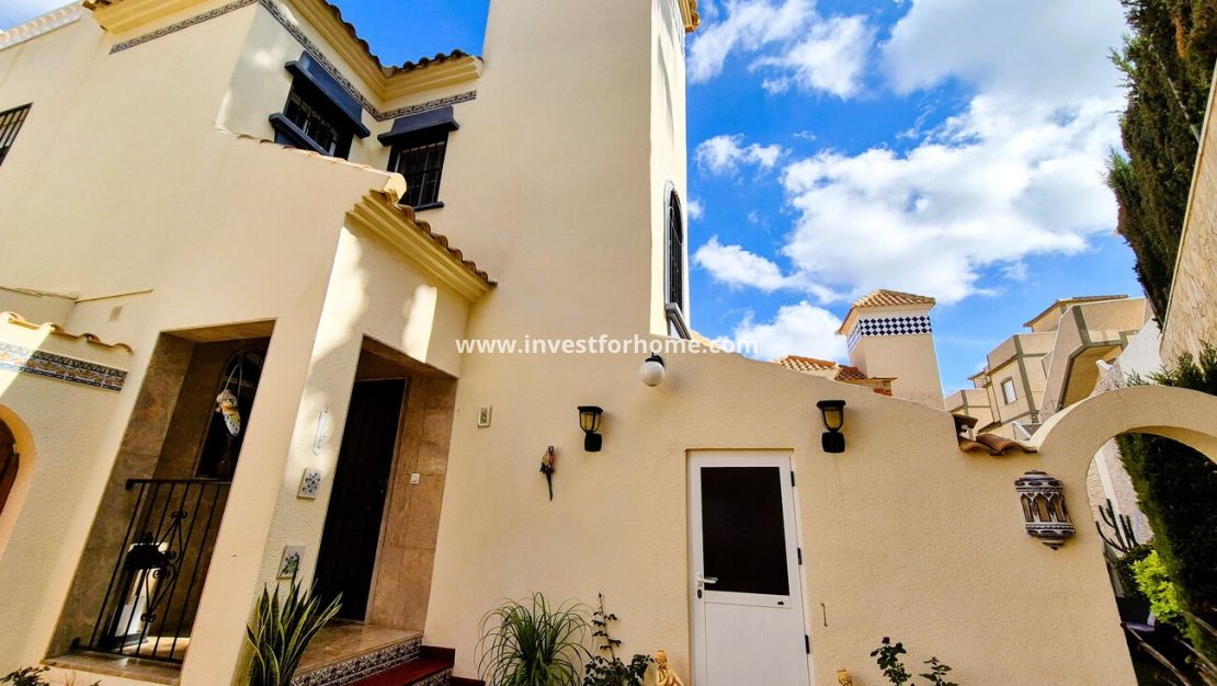 Verkoop - Villa - Orihuela Costa - Costa Blanca