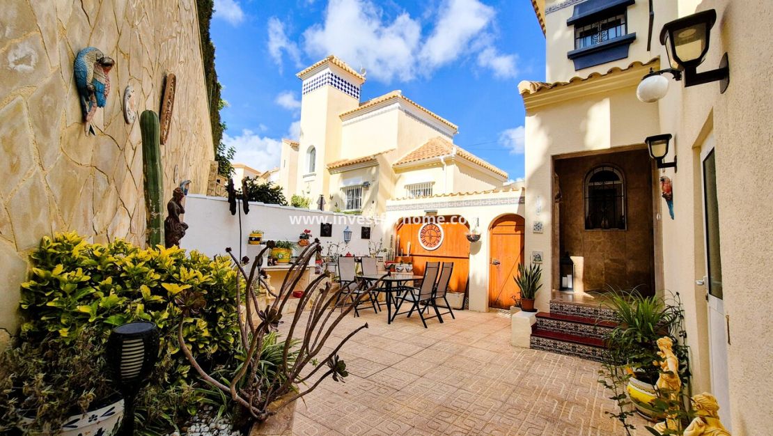 Verkoop - Villa - Orihuela Costa - Costa Blanca