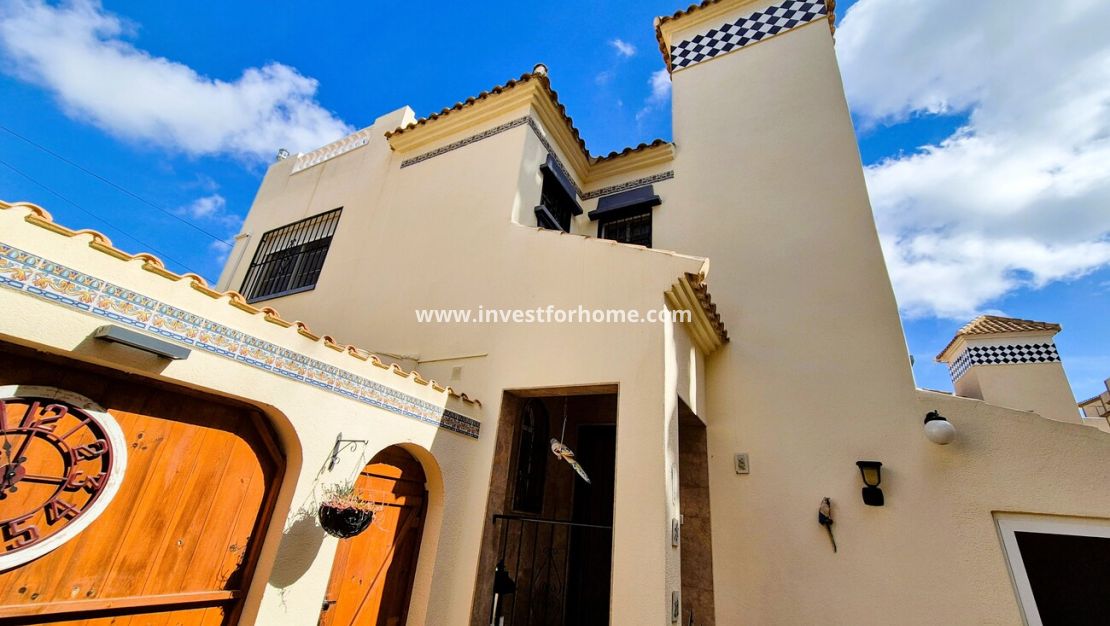Verkoop - Villa - Orihuela Costa - Costa Blanca