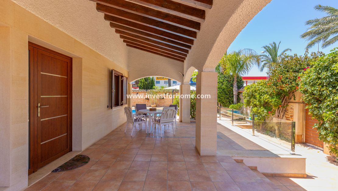 Verkoop - Villa - Orihuela Costa - Costa Blanca