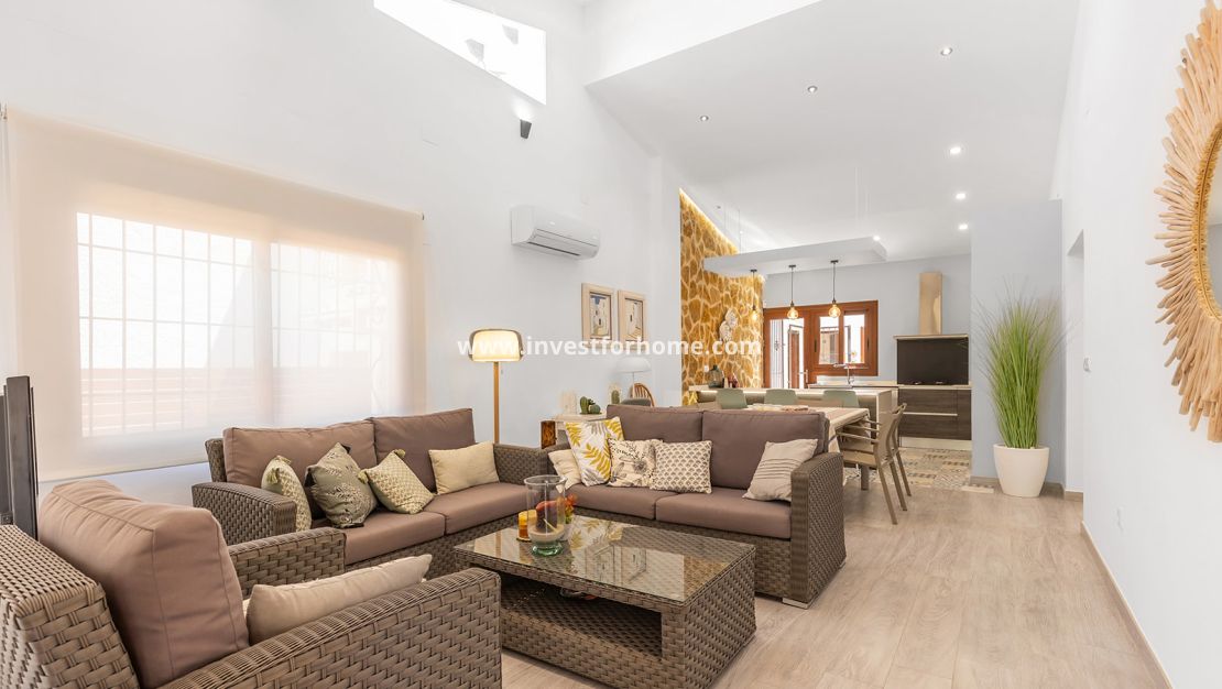 Verkoop - Villa - Orihuela Costa - Costa Blanca