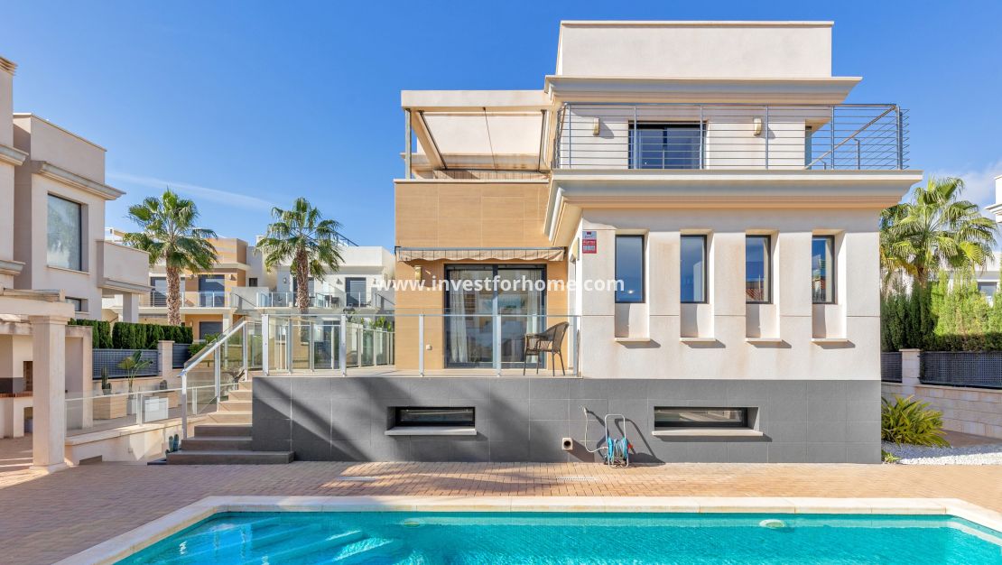 Verkoop - Villa - Orihuela Costa - Costa Blanca