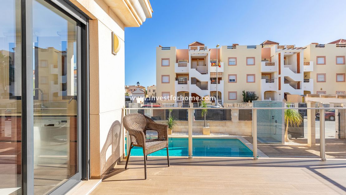 Verkoop - Villa - Orihuela Costa - Costa Blanca