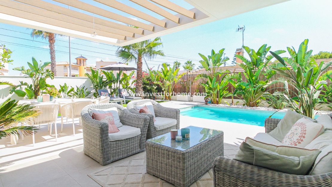 Verkoop - Villa - Orihuela Costa - Costa Blanca