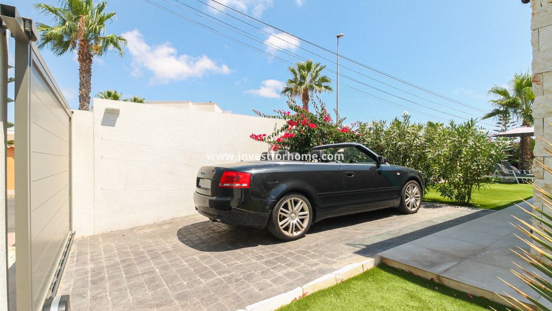 Verkoop - Villa - Orihuela Costa - Costa Blanca