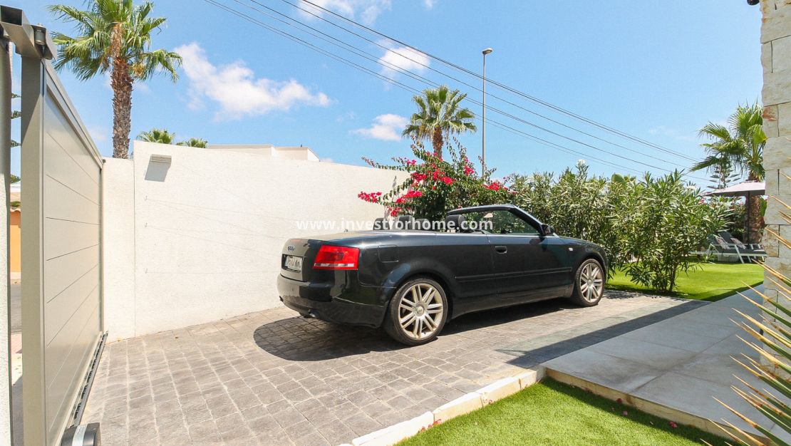 Verkoop - Villa - Orihuela Costa - Costa Blanca