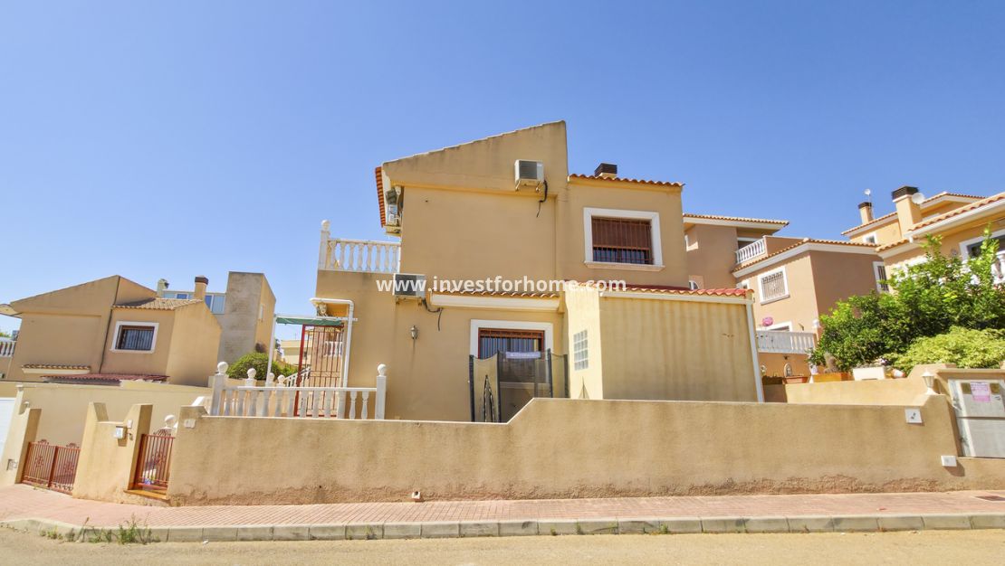 Verkoop - Villa - Orihuela Costa - Costa Blanca