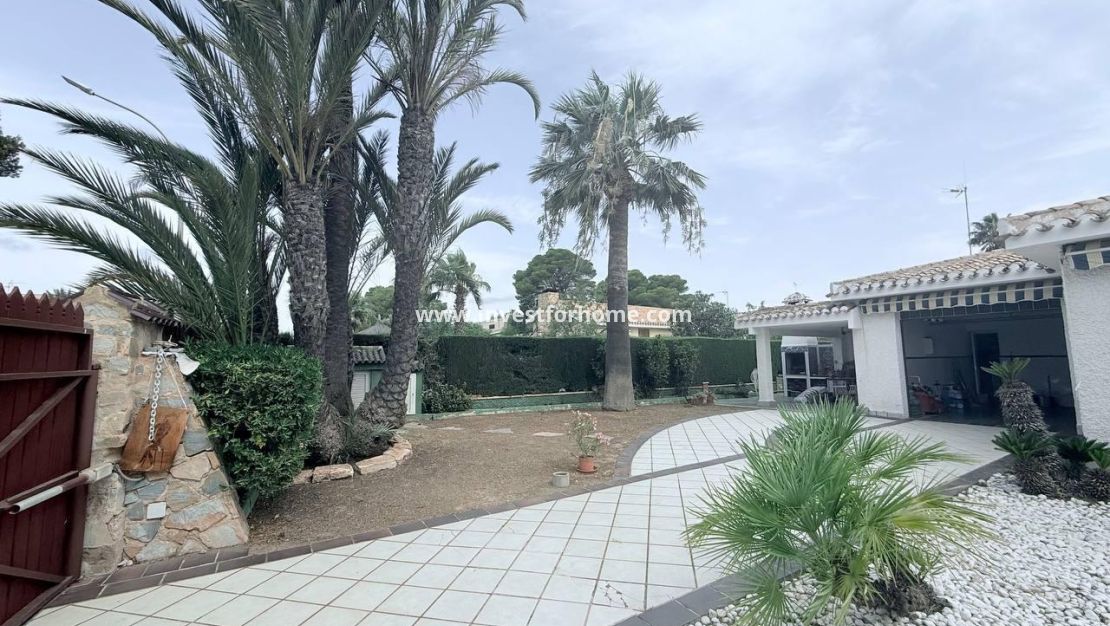 Verkoop - Villa - Orihuela Costa - Dehesa De Campoamor