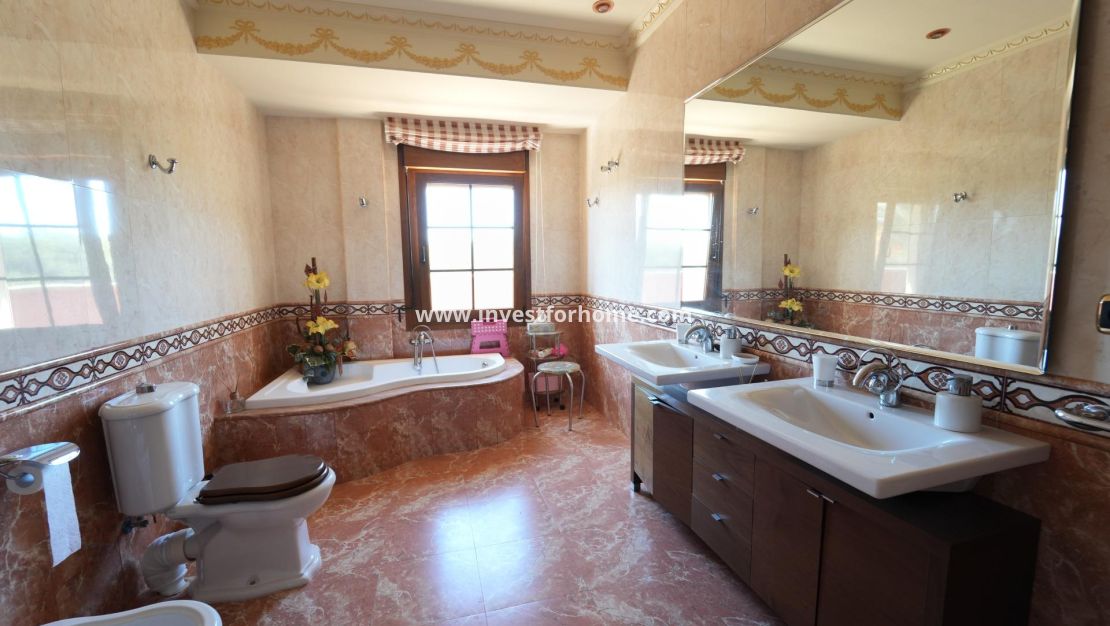 Verkoop - Villa - Orihuela Costa - Dehesa De Campoamor