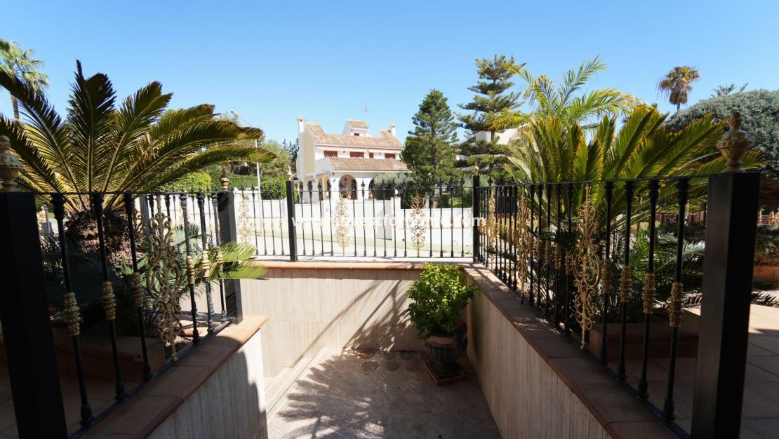 Verkoop - Villa - Orihuela Costa - Dehesa De Campoamor