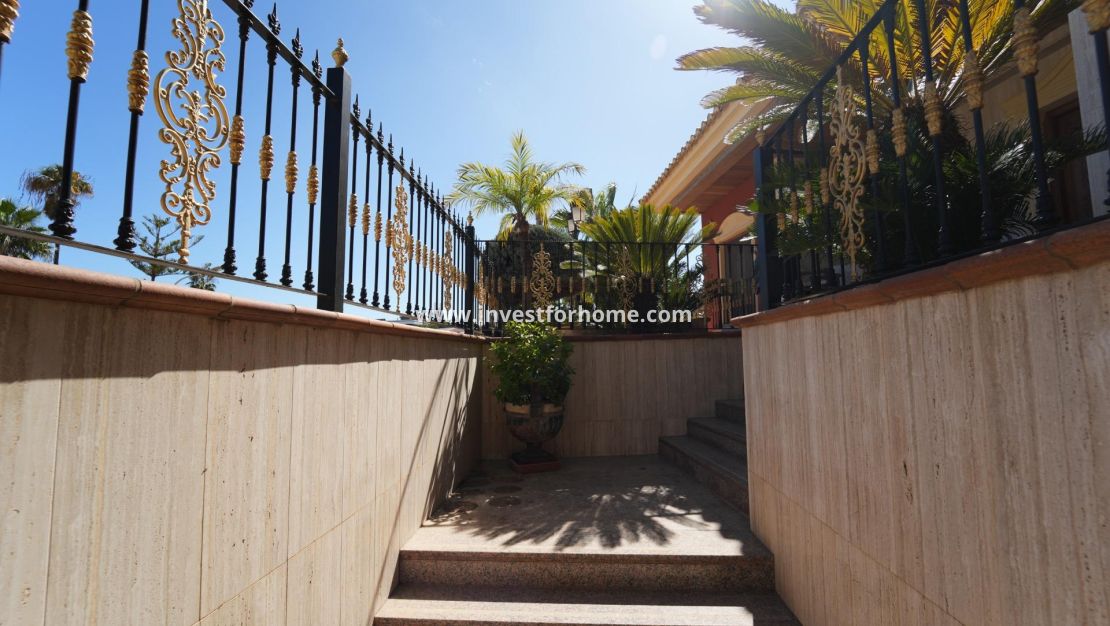 Verkoop - Villa - Orihuela Costa - Dehesa De Campoamor