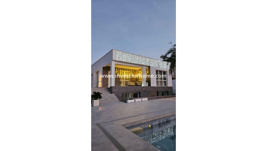 Verkoop - Villa - Orihuela Costa - Inland