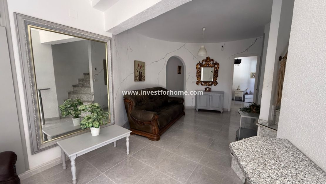 Verkoop - Villa - Orihuela Costa - Inland