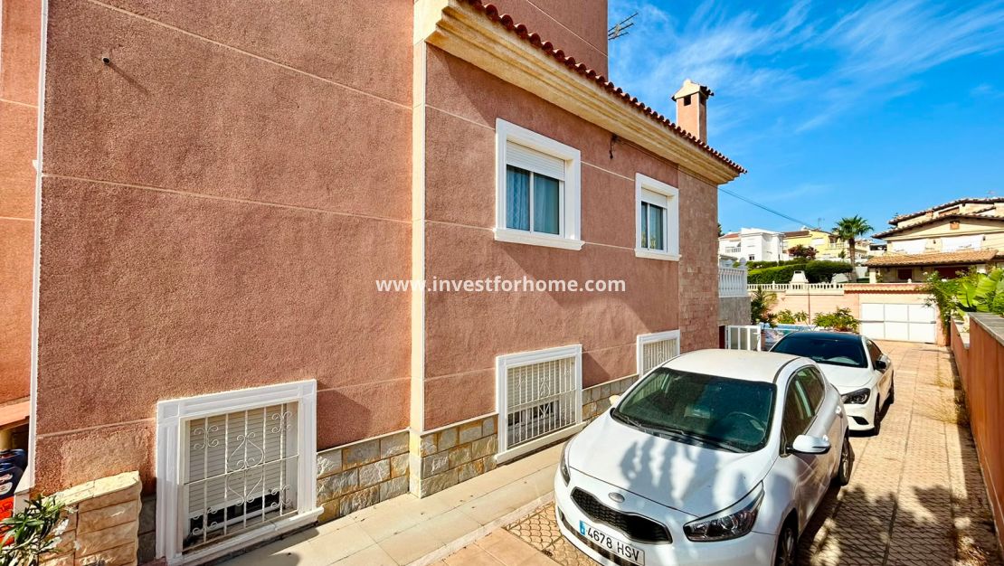 Verkoop - Villa - Orihuela Costa - Inland